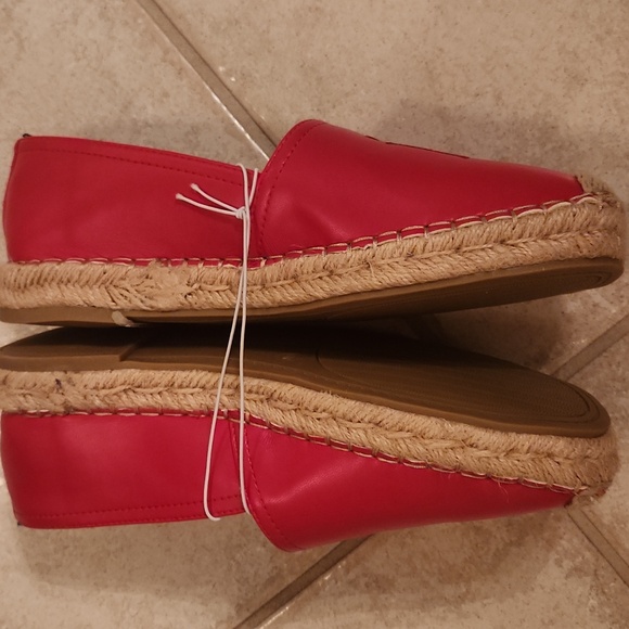 Tommy Hilfiger Bold Red Slip-On Espadrilles 6 1/2 Size - Picture 6 of 17
